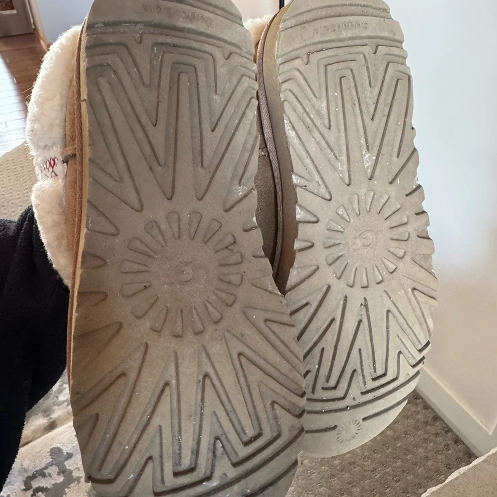 UGG Ultra Mini Braid - Picture 4 of 7